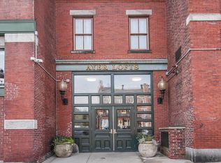 172 Middle St APT 204, Lowell, MA 01852