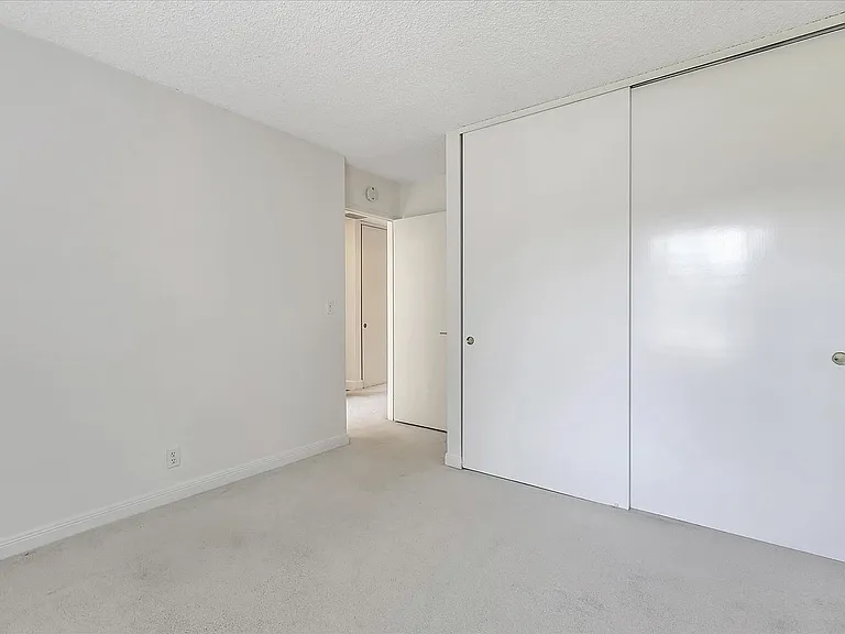 821 Figwood Ct — Photo 22