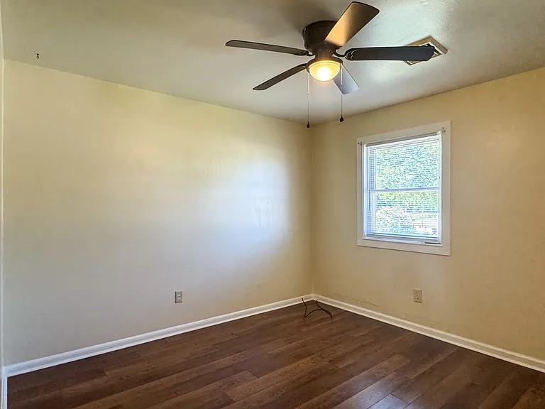 708 Crestline Blvd — Photo 5