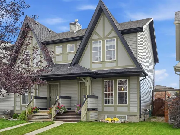 71 E Elgin Meadows Gdns SE, Calgary, AB T2Z 0M2