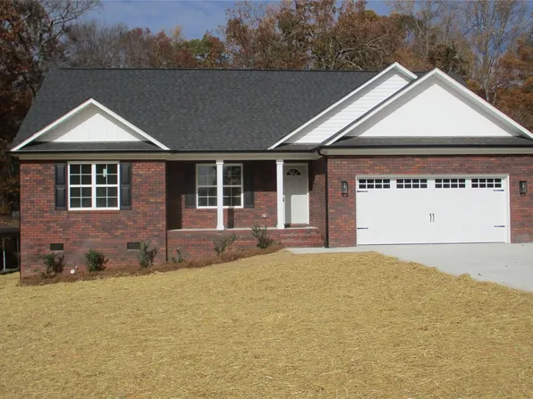 416 Pine St, Landis, NC 28088