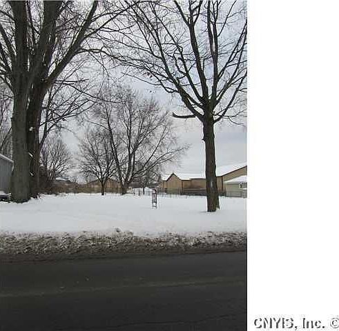 2nd image of 209 W 2nd St
