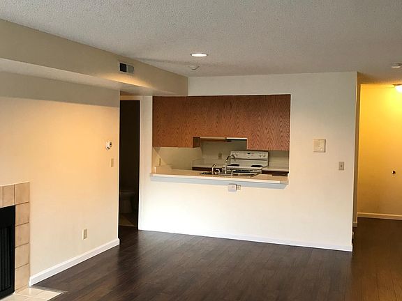 3rd image of 6435 S Dayton St APT 302