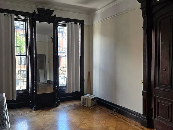 5th image of 30 7th Ave APT 2