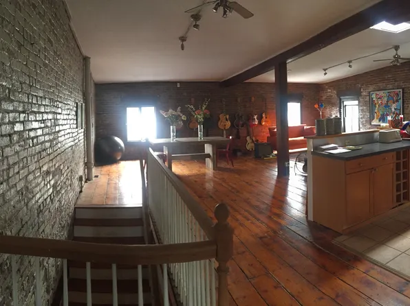 12 Front St APT 4, Newburgh, NY 12550