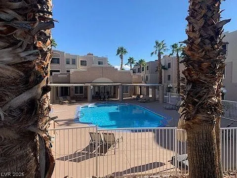3 bed, 2.0 bath, 1194 sqft, $1,200 — Photo 3