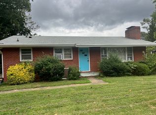 16 Oteen Church Rd, Asheville, NC 28805