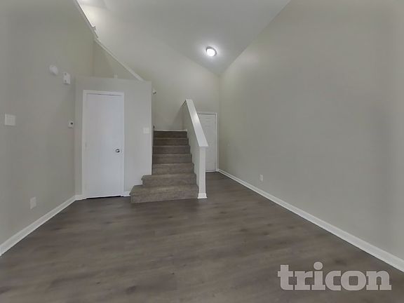 2nd image of 4518 Redcliff South Ln