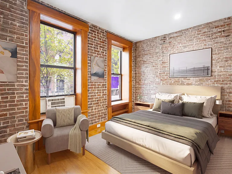 324 E 52nd St #1C — Photo 1