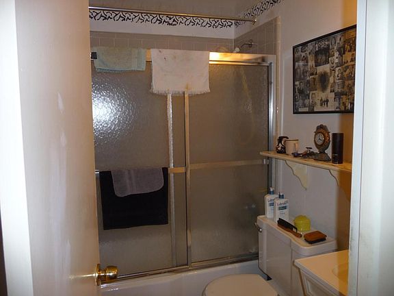 5th image of 2170 NE 51st Ct Unit B9