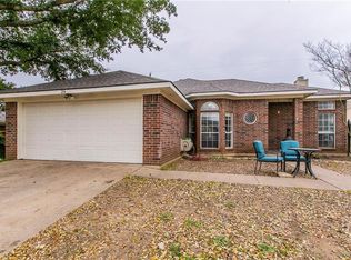 26 Saint Charles Pl, Midlothian, TX 76065
