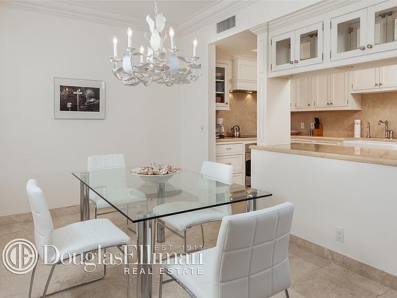 3rd image of 150 Bradley Pl APT 0615