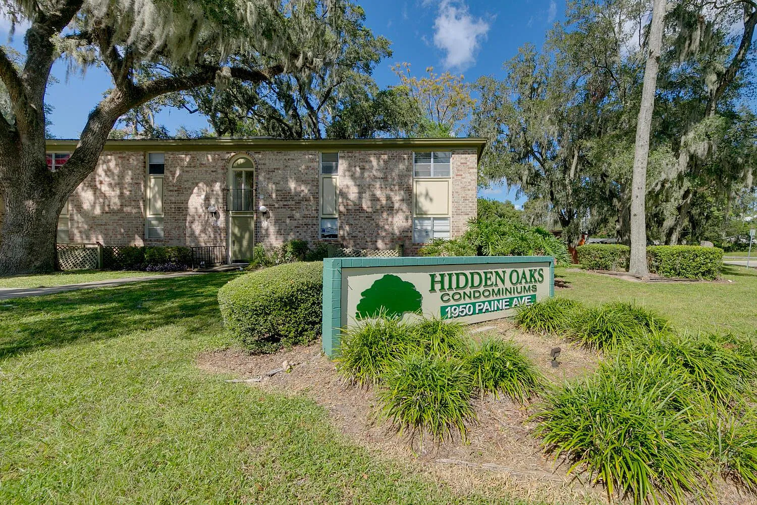 2 bed, 894 sqft, $1,325 — Photo 2