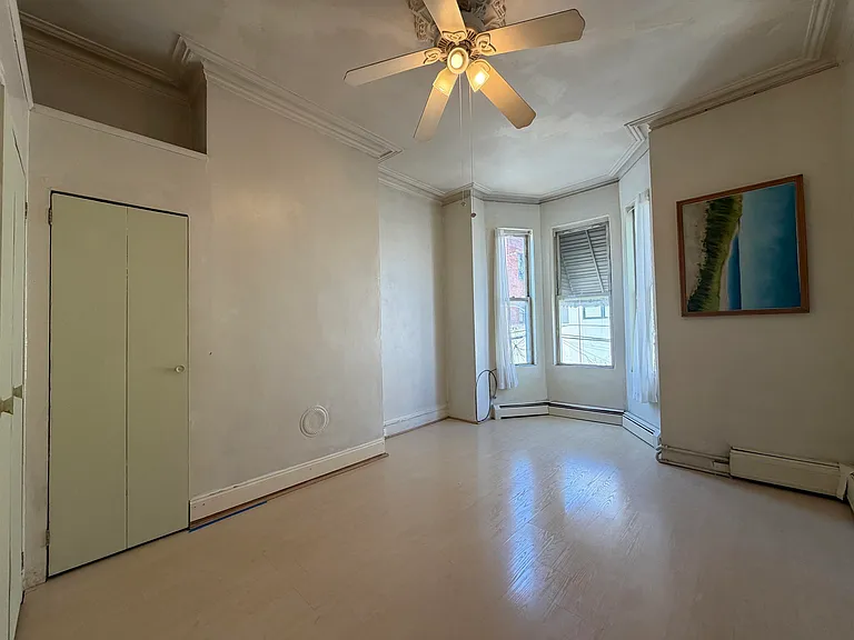68 Sherman Ave #2R — Photo 7