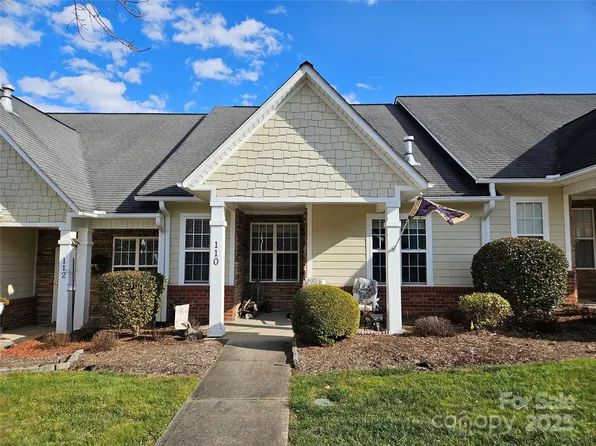 110 Henrys Glen Dr, Morganton, NC 28655