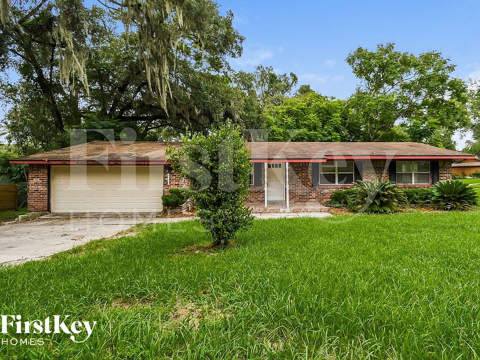 1st image of 441 Arlington Pl