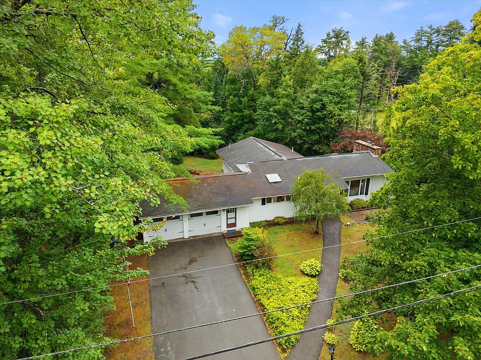 1st image of 7 Brookside Terrace
