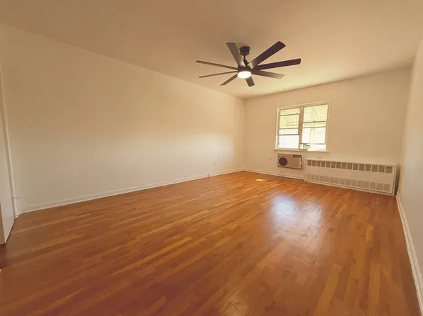 7020 Avenue U image 8 of 15