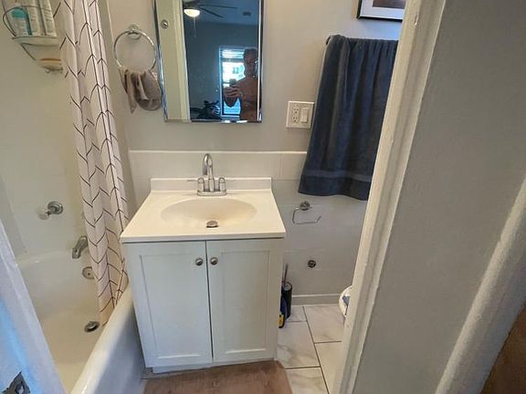 5th image of 1138 N Lasalle St #522