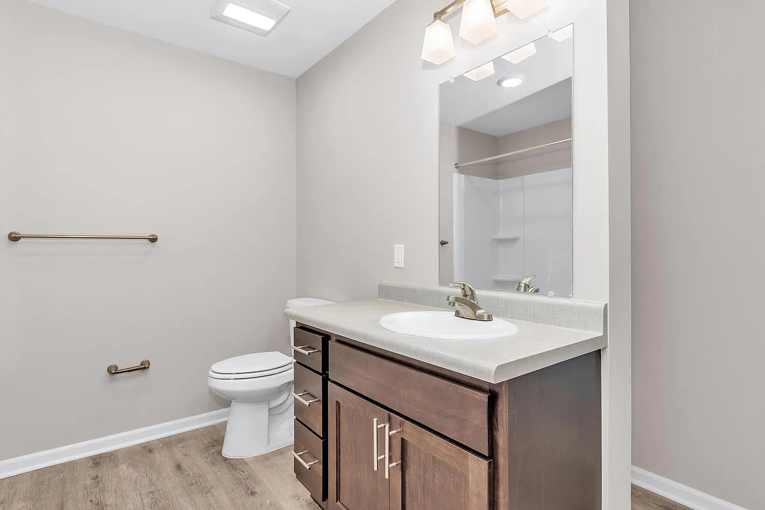 Watson Pointe — Photo 2
