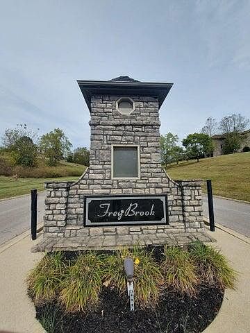 1st image of 131 Freybrook Dr