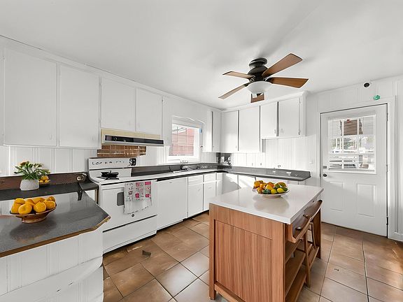 4th image of 3650 Guess Rd