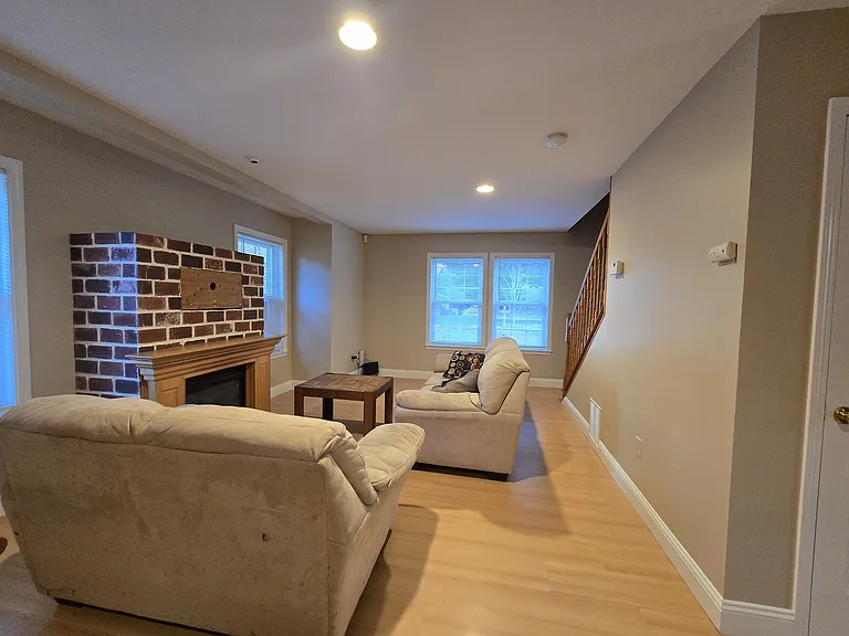 833 S 112th St #5 — Photo 22