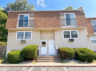 4 Forge Gate Dr APT F1, Cold Spring, NY 10516