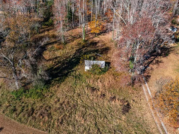 432 Irvington Rd, Irvington, VA 22480