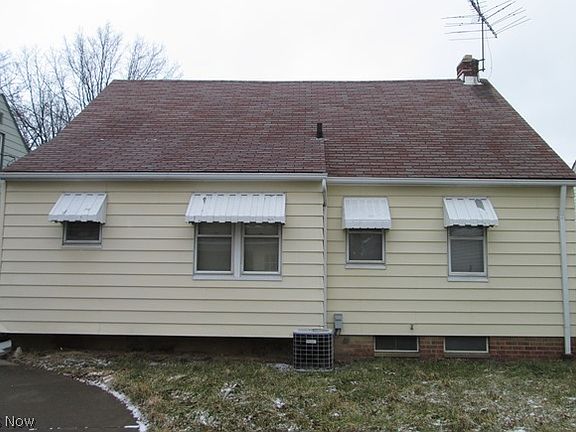 2nd image of 24400 Hartland Dr