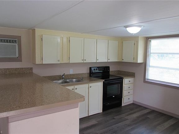4th image of 7903 Marx Dr