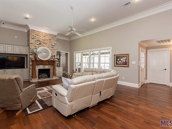 5th image of 18747 Plantation Ct
