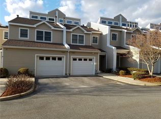 42 Lawton Brook Ln, Portsmouth, RI 02871