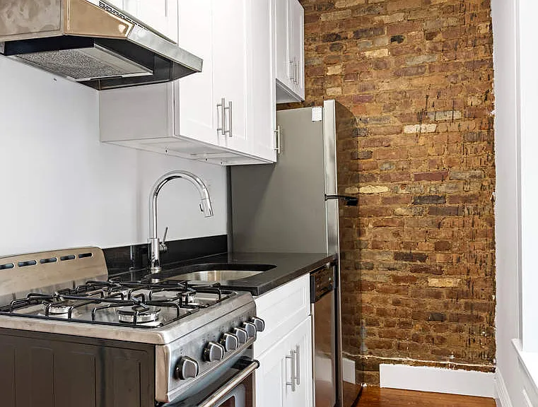 214 E 82nd St #14 — Photo 1