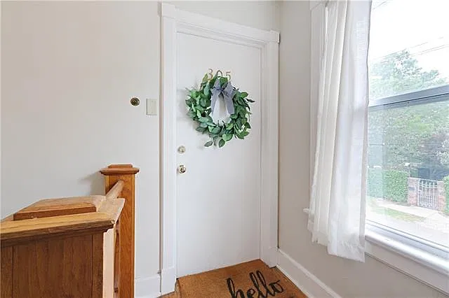 2 bed, 1.0 bath, 900 sqft, $1,450 — Photo 2