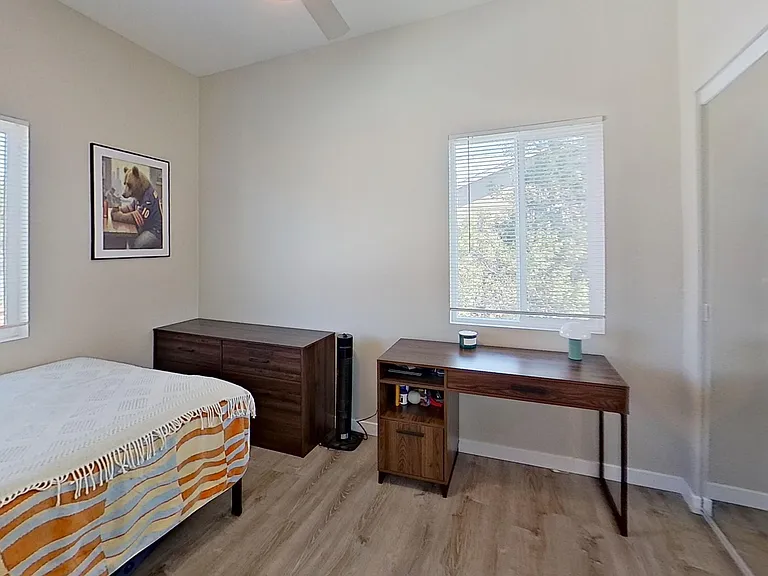4929 College Ave — Photo 24