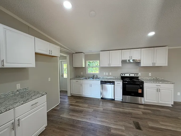 109 Corn Rd — Photo 6