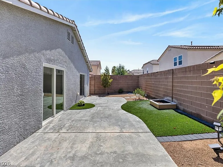 6377 Whispering Clouds Ct — Photo 36