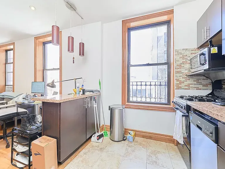 362 W 36th St #4F — Photo 6