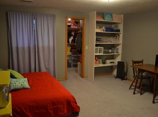 2958 Crown Pointe Rd, Lincoln, NE 68506