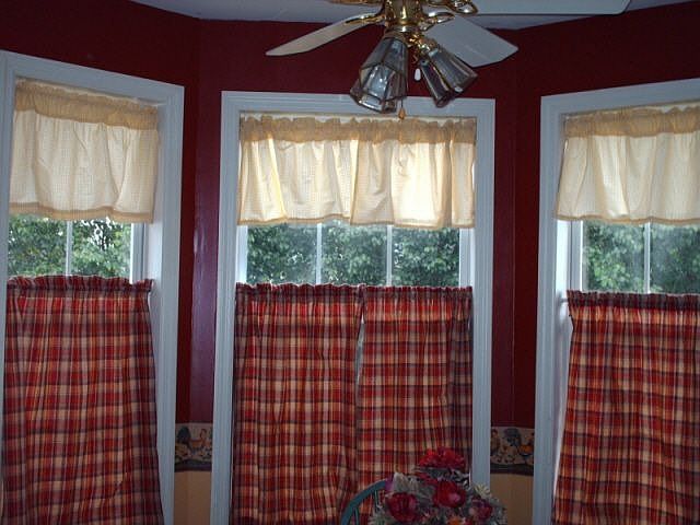 2nd image of 2145 Riverway Dr