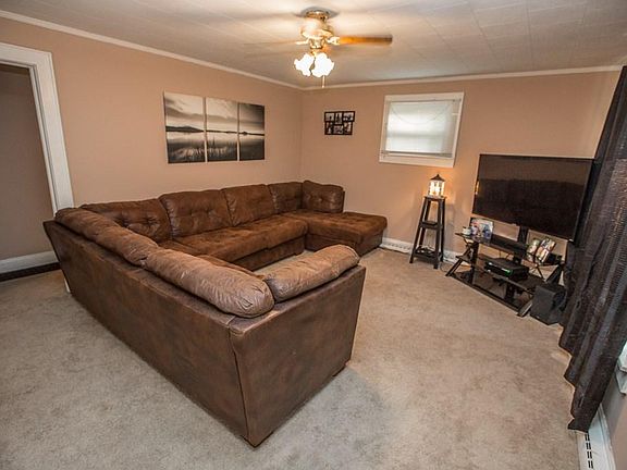 3rd image of 605 N Oakwood Ave