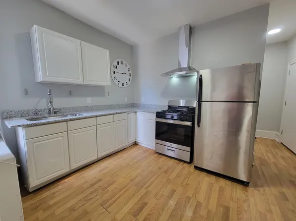 711 S 51st St APT 1, Philadelphia, PA 19143