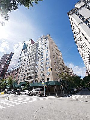 4th image of 110 E End Ave APT 10H