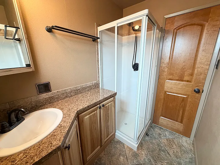1347 Rainbow Dr — Photo 12