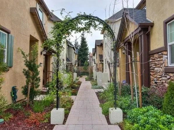 724 Montblanc Pl, Roseville, CA 95747