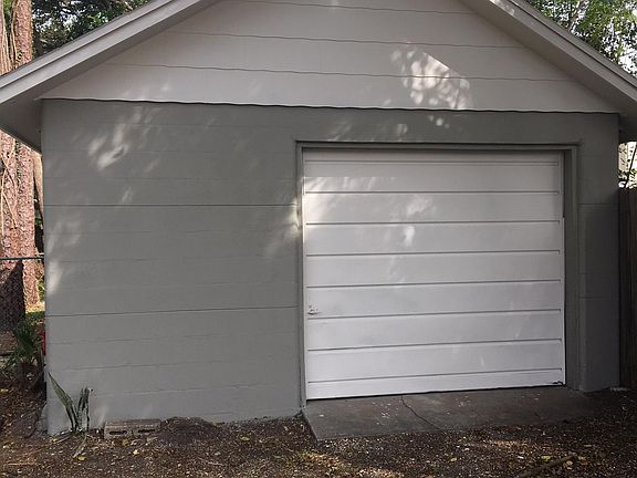 2nd image of 9701 N Newport Ave