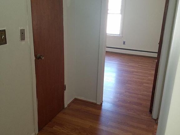 2nd image of 209 Clendenny Ave APT 3