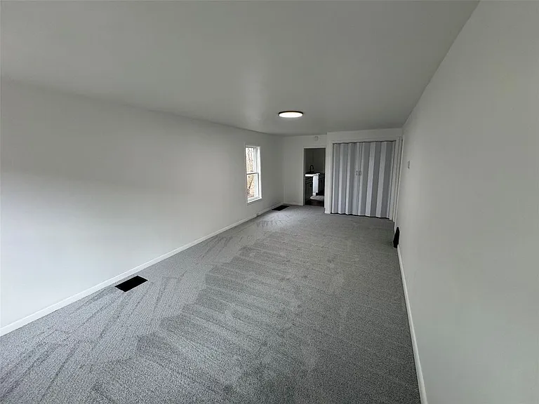 92 Crocker Ave #1 — Photo 5