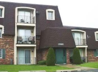 17963 Amherst Ct APT 102, Country Club Hills, IL 60478